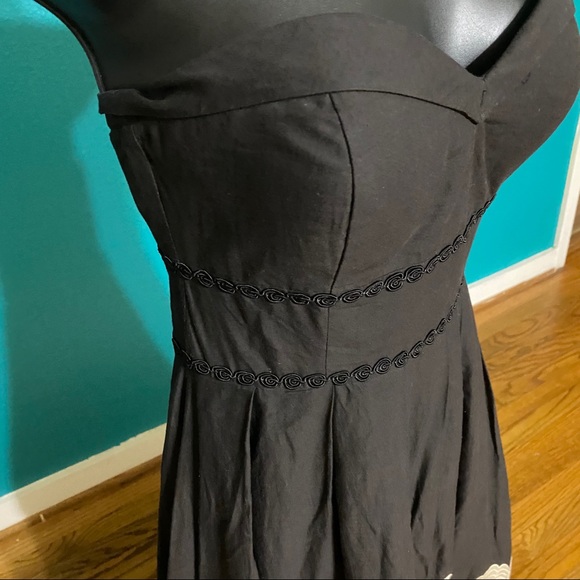 TIBI EMBROIDERED STRAPLESS MINI DRESS Sz 2 - Picture 5 of 11